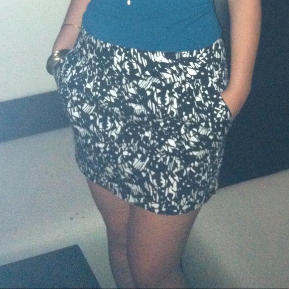 Patterned Mini 🕶 - Picture 4 of 4